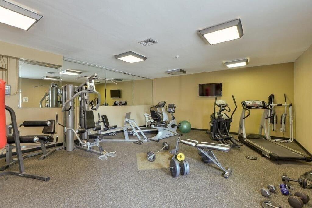 Nash Gold Private Condo - 2Bed, 2Bath, Sleep 6, 25 Min Walk To Broadway And All Nashville Attractions, Pool, Gym Экстерьер фото