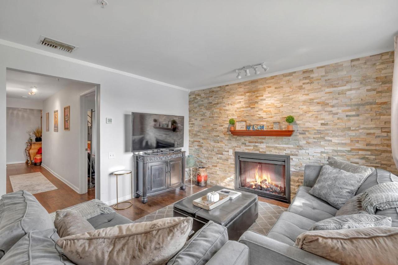 Nash Gold Private Condo - 2Bed, 2Bath, Sleep 6, 25 Min Walk To Broadway And All Nashville Attractions, Pool, Gym Экстерьер фото