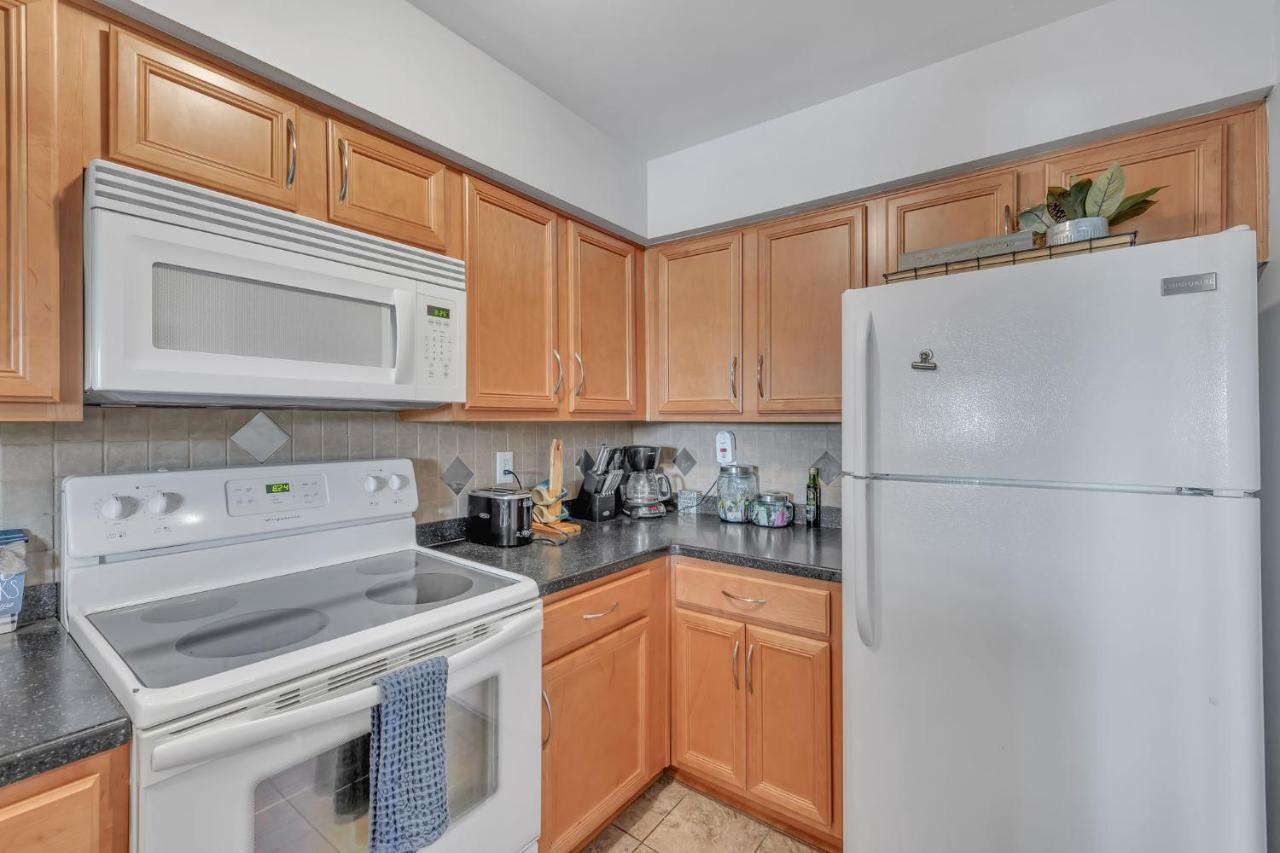 Nash Gold Private Condo - 2Bed, 2Bath, Sleep 6, 25 Min Walk To Broadway And All Nashville Attractions, Pool, Gym Экстерьер фото
